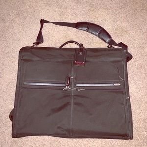 Garment luggage